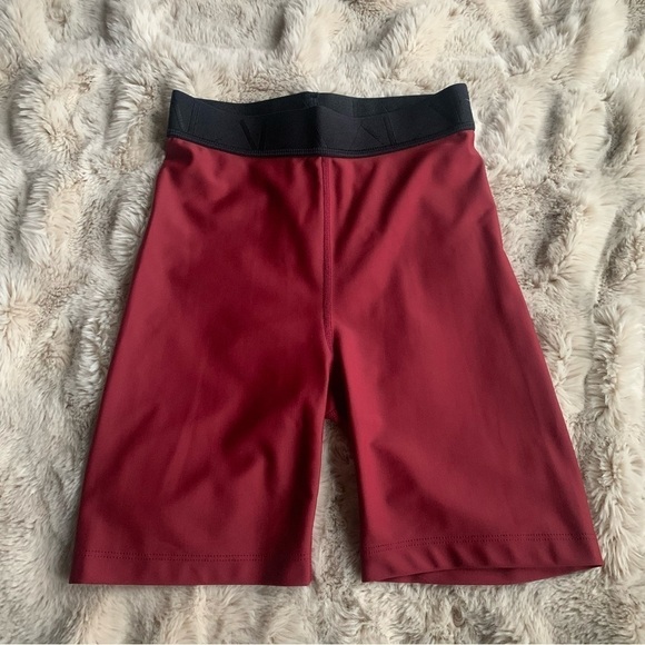 Alala Primary Short Pomegranate - Picture 3 of 8